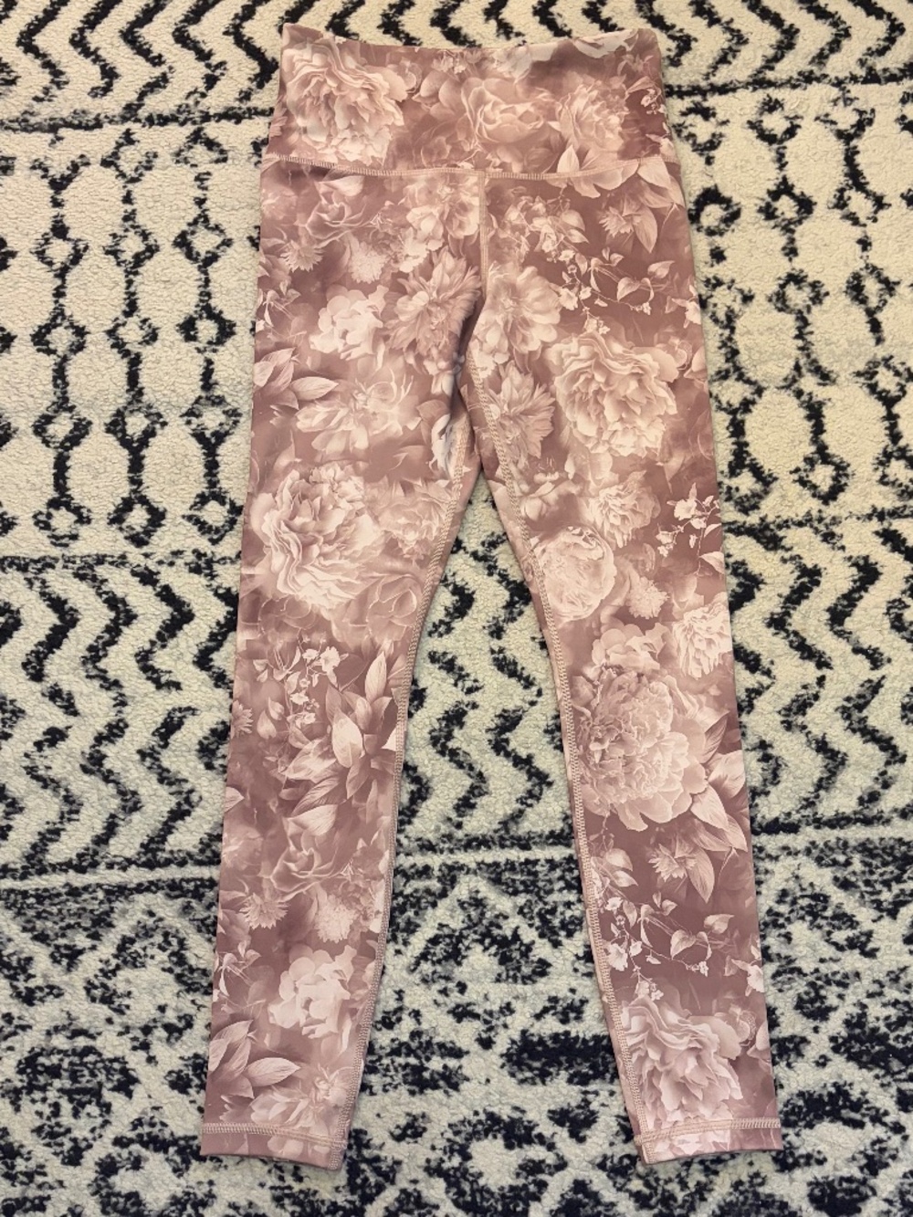 NWOT Athleta Elation 7/8 Leggings Tight Pant Women’s S Pink Floral Yoga Pilates